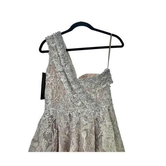 Mac Duggal Emballished Lace Floral Tulle Sleeveless Formal Gown Dress Size 4 NWT - Picture 7 of 10